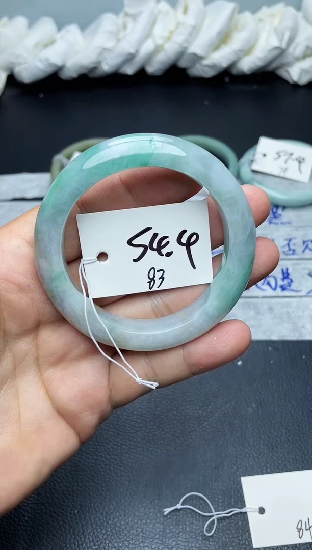 未镶嵌手镯翡翠83