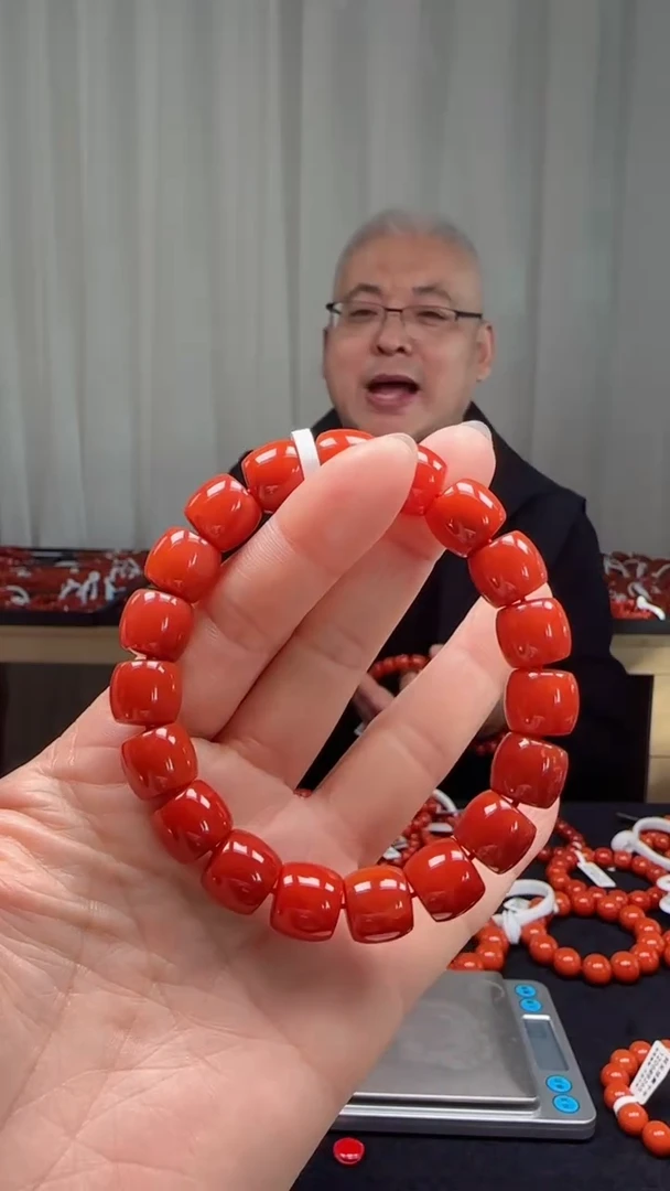 未镶嵌多样性发一件南红玛瑙【高货】锦红11mm保山直切单圈