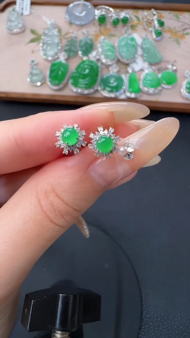 【闪购商品】翡翠耳饰18K金镶嵌耳饰23(多样性发货)