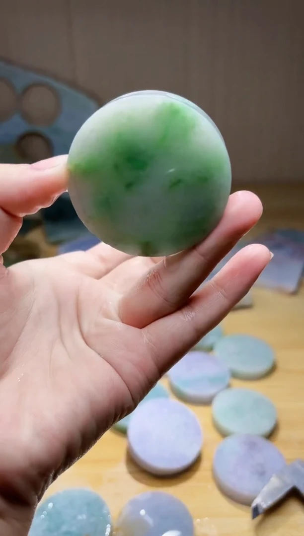 翡翠未镶嵌颈饰翡翠A货 姜谭103