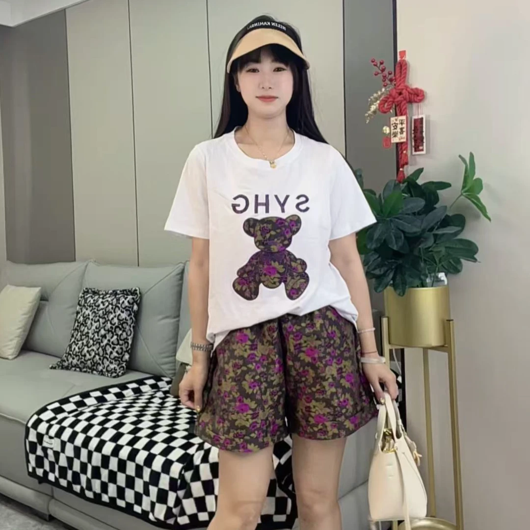 四月家~大码女装字母卡通小熊宽松休闲T恤上衣+短裤两件套装