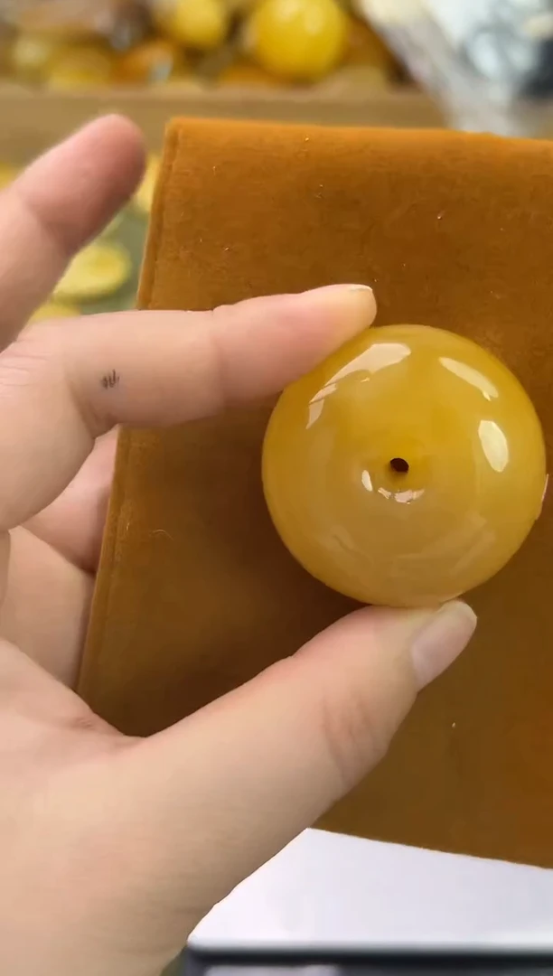 裸石琥珀未镶嵌琥珀蜜蜡吊坠