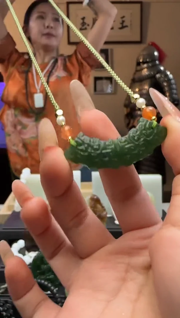 【闪购商品】和田玉碧玉未镶嵌吊坠