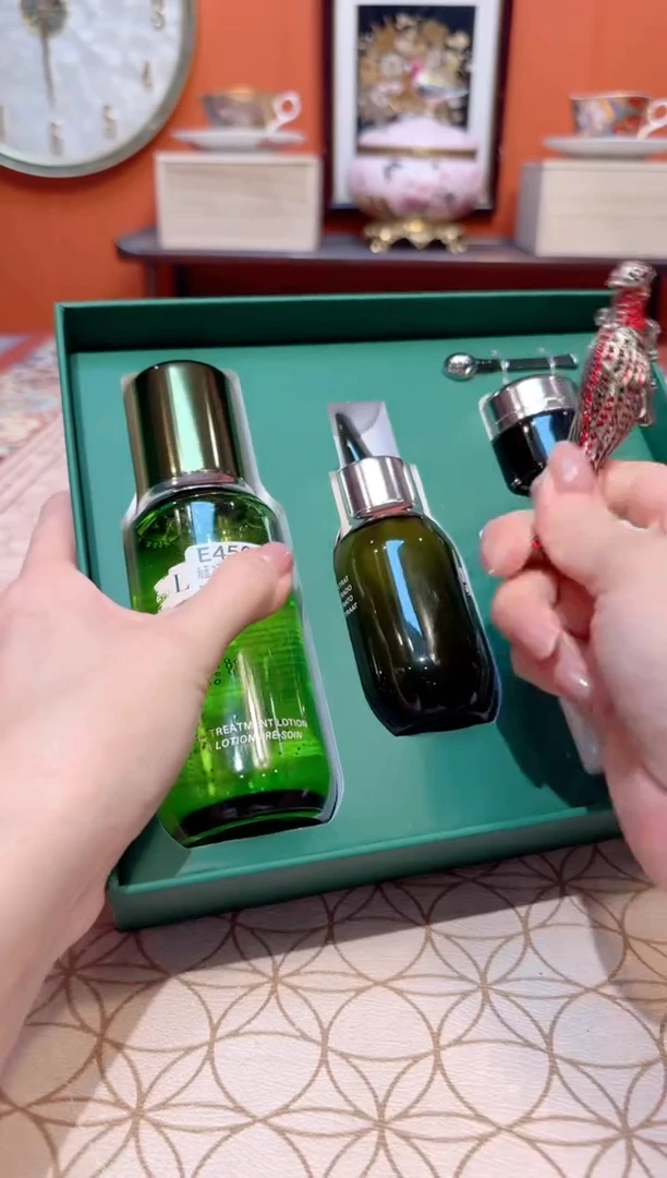 瓷片YQQQQQQQQQQQQQQ