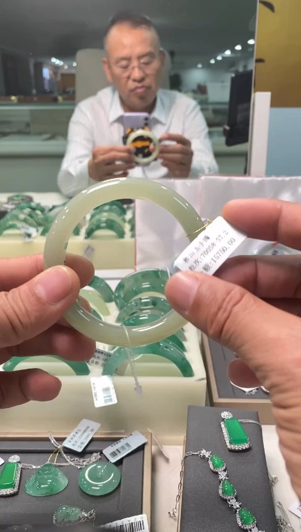 未镶嵌手镯和田玉三哥专属链接圈口57 编码 0151多样性发其一