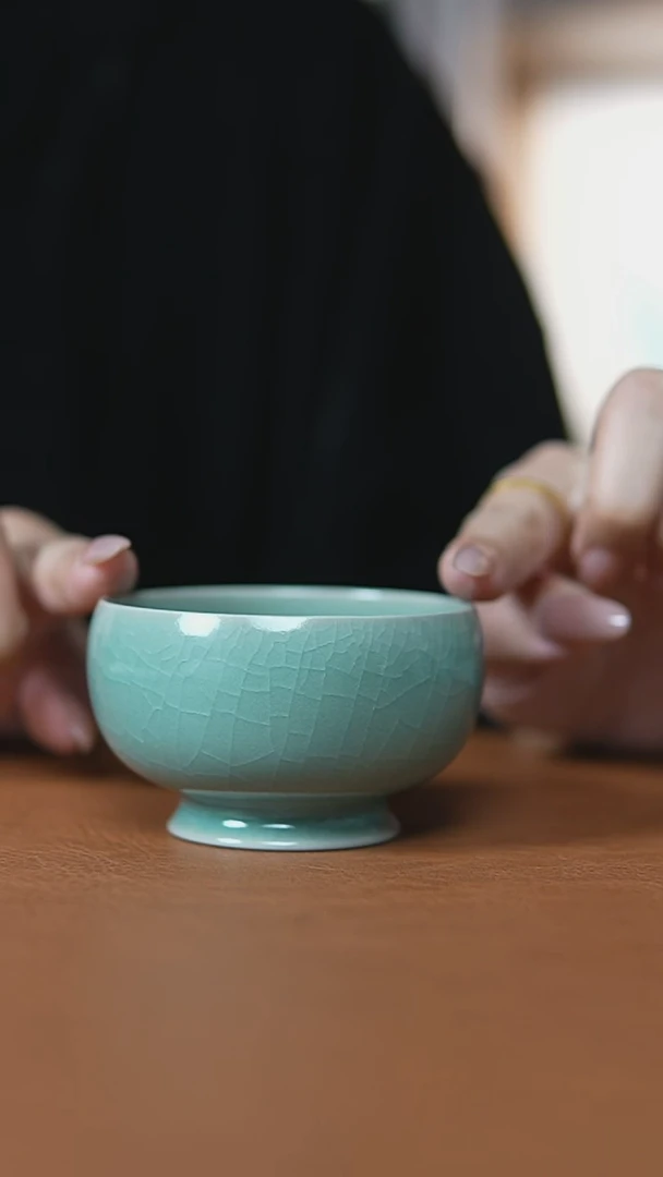 瓷片仿古翡翠绿纯手罗汉杯一级