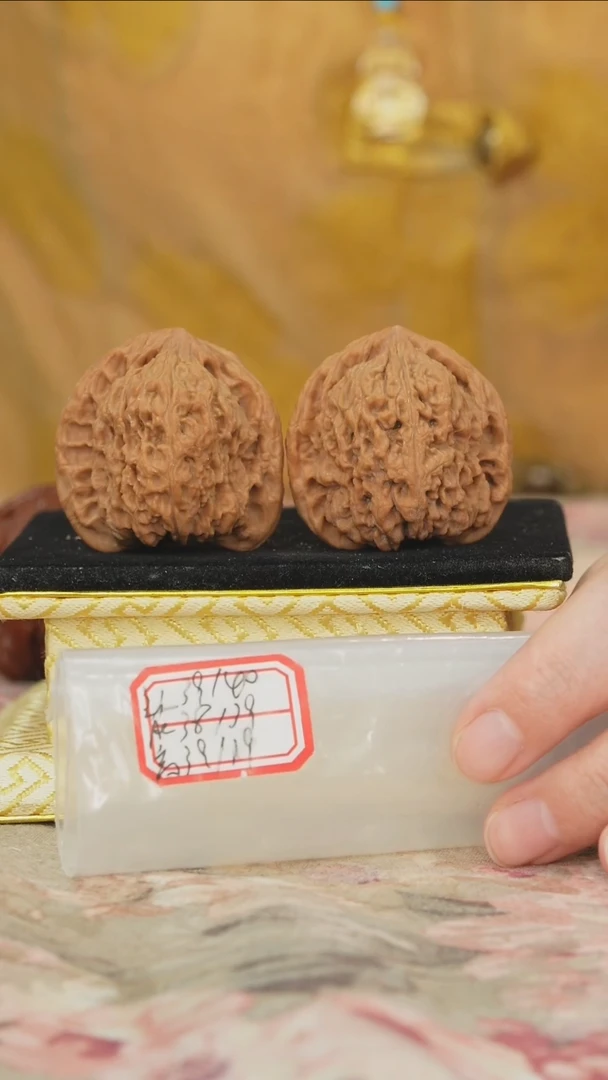 文玩核桃把件原产地南将石