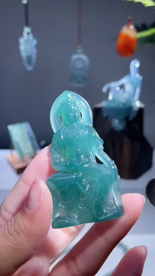 颈饰未镶嵌翡翠自在