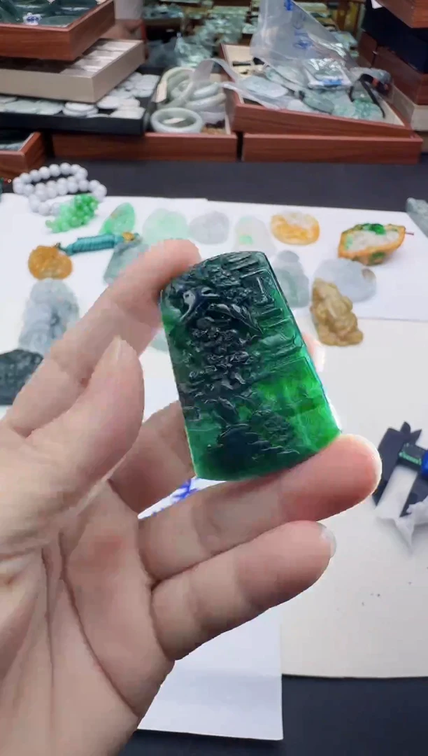 颈饰未镶嵌翡翠26