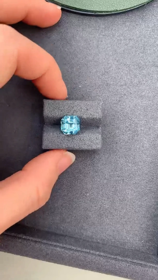 【闪购商品】海蓝宝石裸石未镶嵌3.9ct海蓝宝石