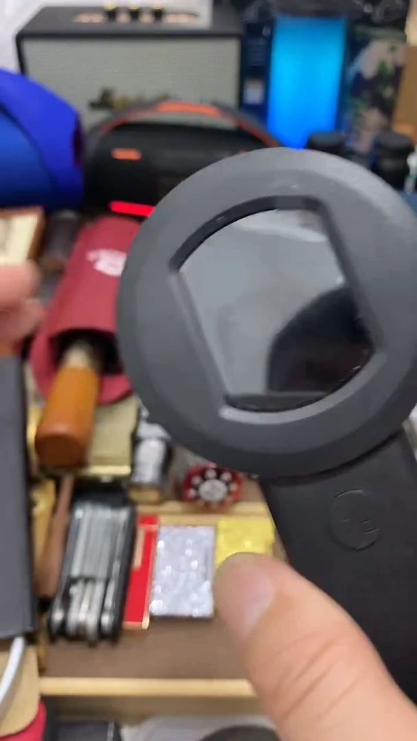 瓷片闪购商品  如图所示