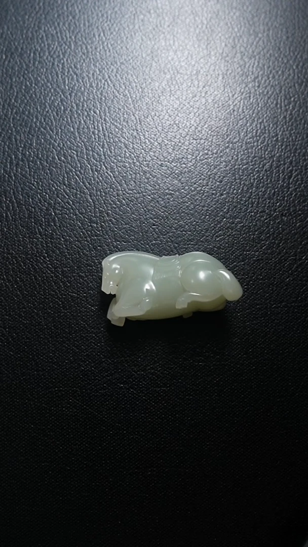 颈饰未镶嵌和田玉唐马手把件