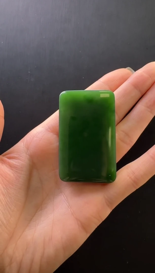 颈饰未镶嵌和田玉吊坠