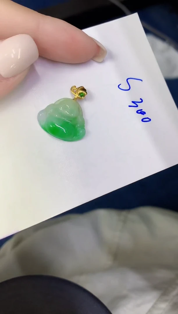 颈饰未镶嵌翡翠缅甸天然翡翠A货