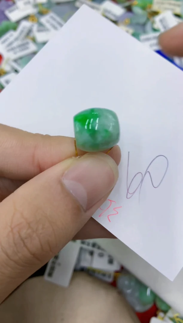 颈饰未镶嵌翡翠111111111111