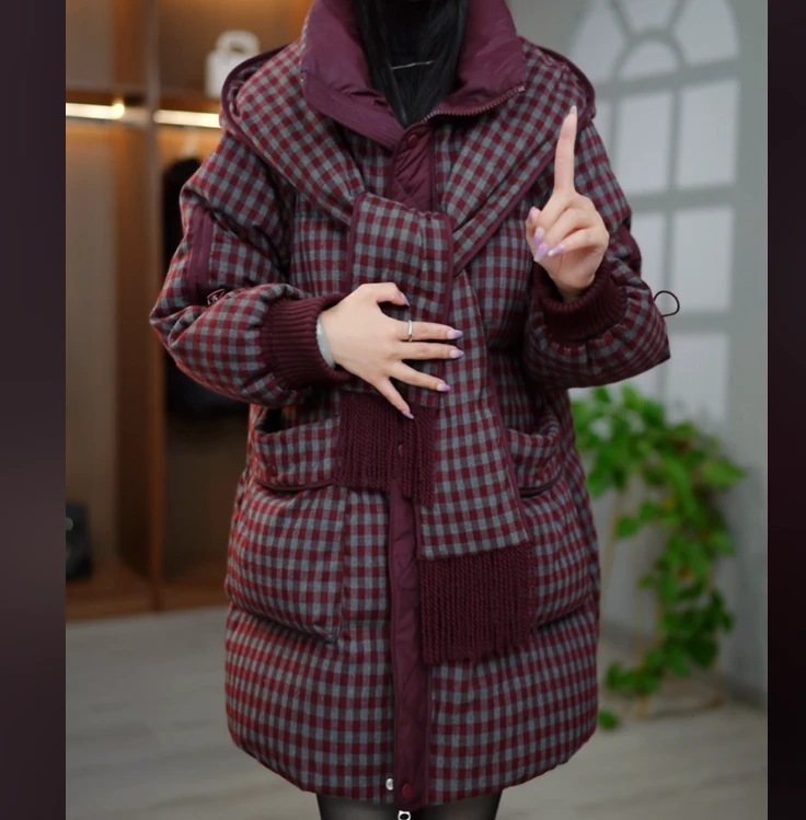 2025冬季新款高端洋气白鸭绒时尚宽松大码加厚保暖围巾连帽羽绒服