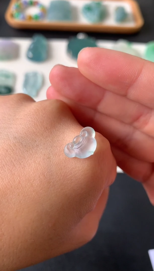 未镶嵌定制翡翠