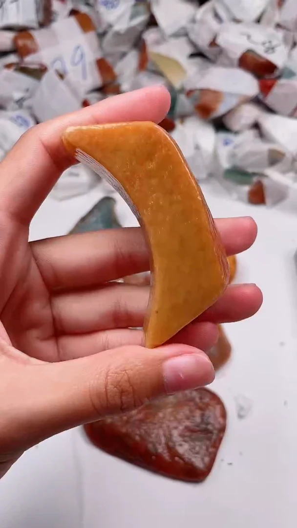 颈饰未镶嵌翡翠翡翠`