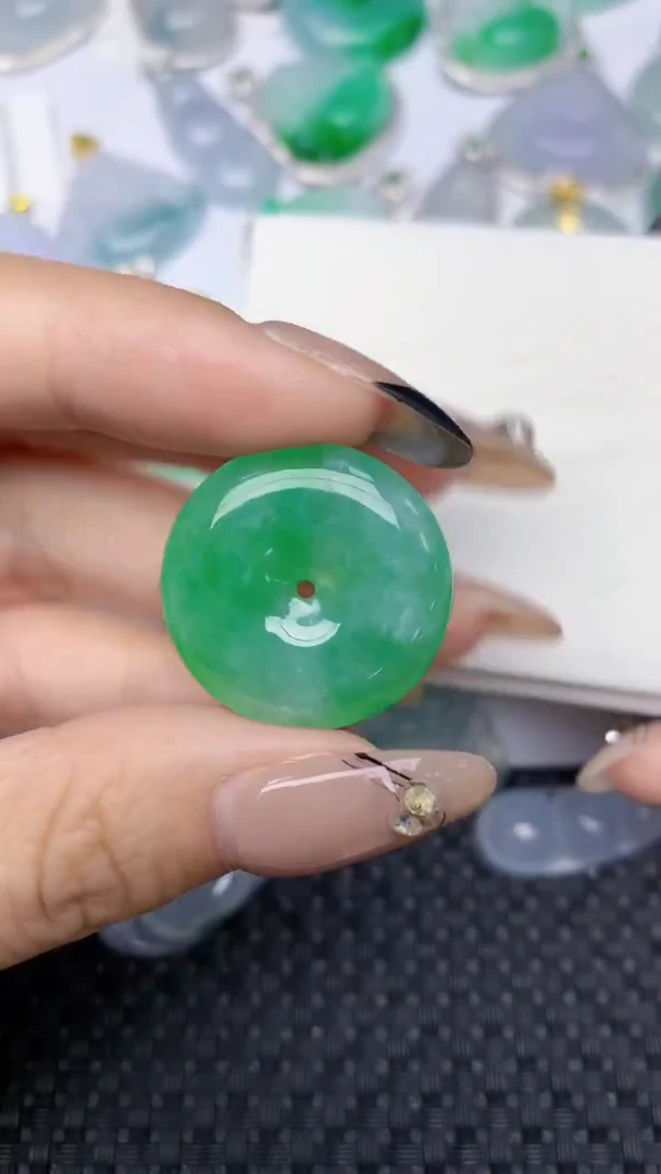 颈饰未镶嵌翡翠天然缅甸翡翠a货百元以上9元证书费自理