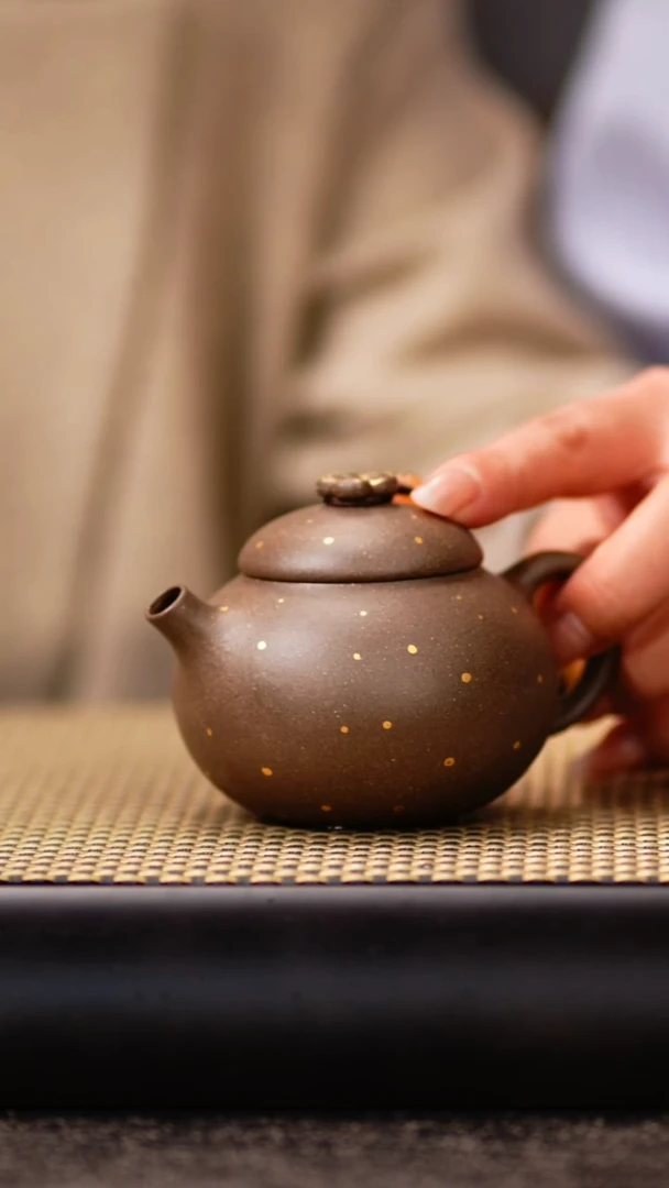 YF89青段花无缺壶