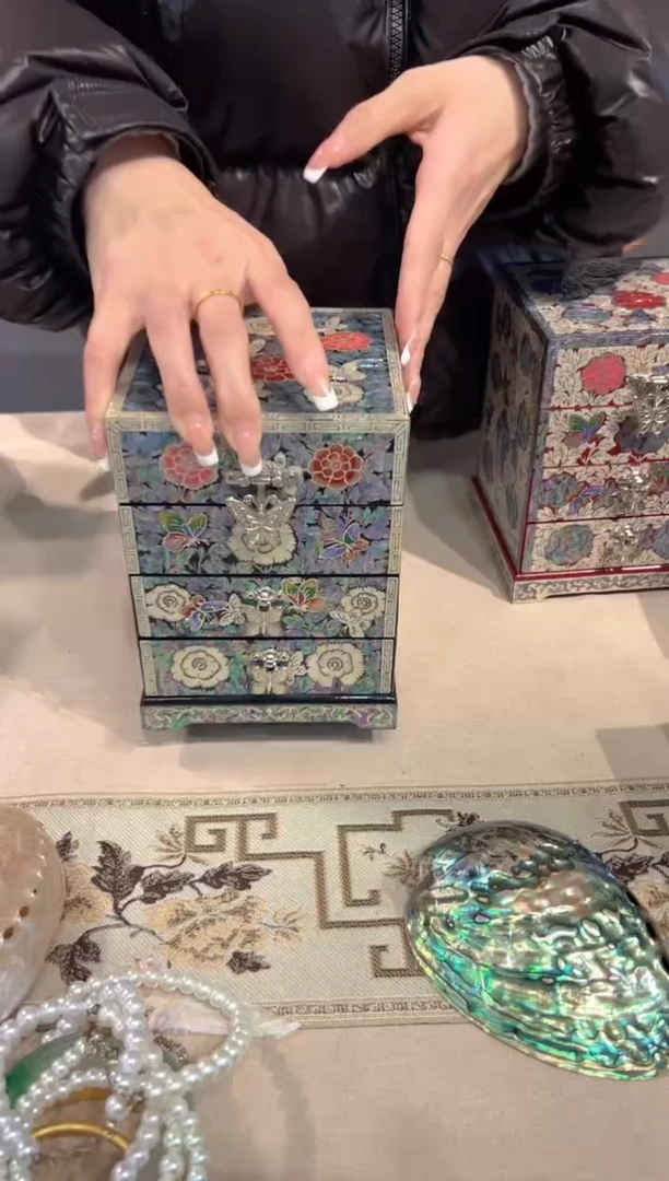 【闪购商品】白边黑底·弘贝雅螺钿漆器文化馆