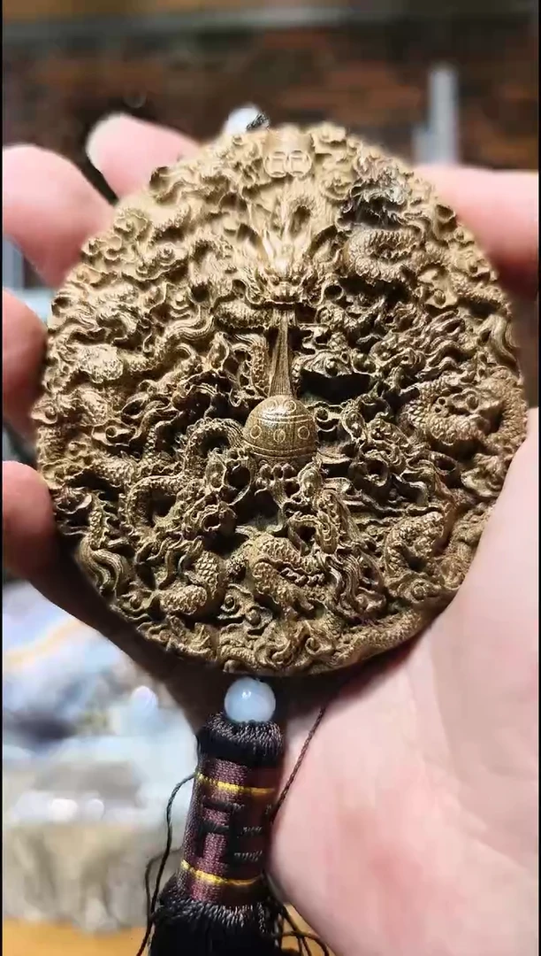 金丝楠      龙牌车挂