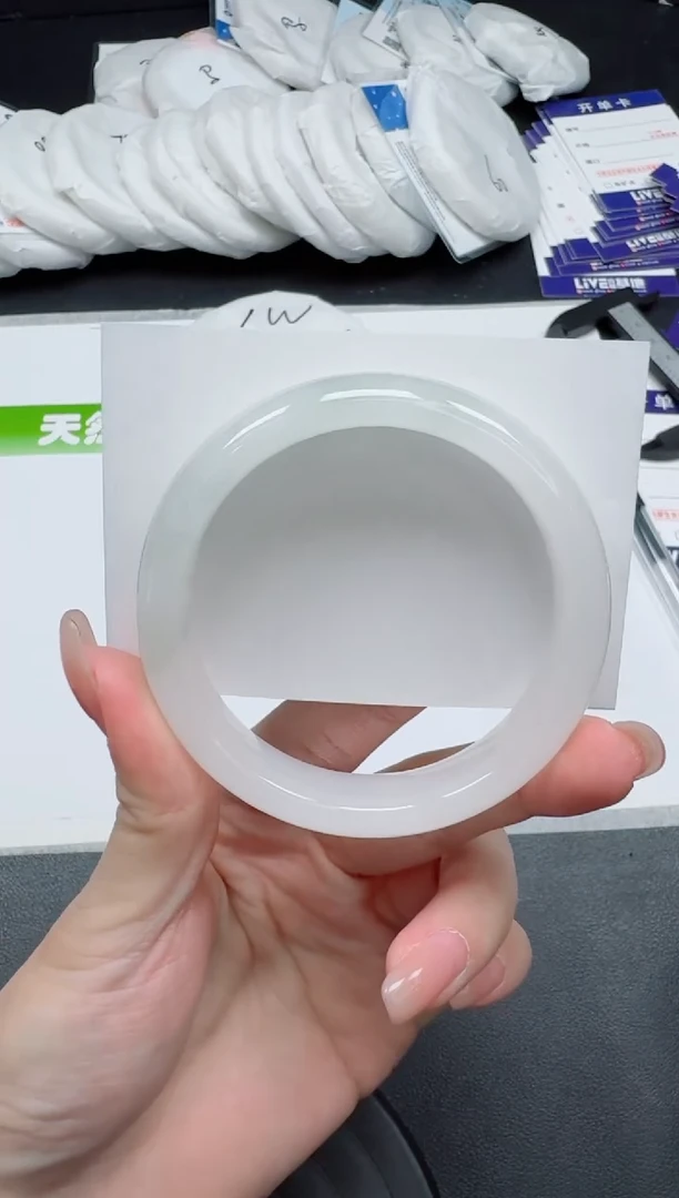 未镶嵌手镯石英质玉0121-57