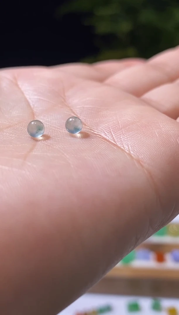 未镶嵌定制翡翠卡3.6珠珠一组两个 福利不退不换