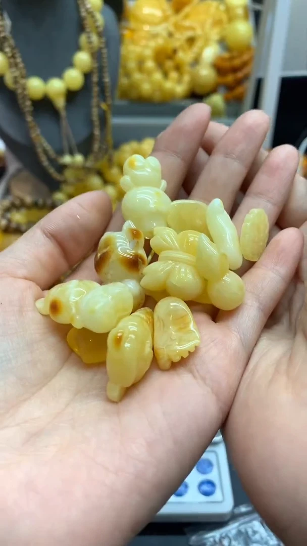 【闪购商品】琥珀珠宝奇石未镶嵌177）6发12个