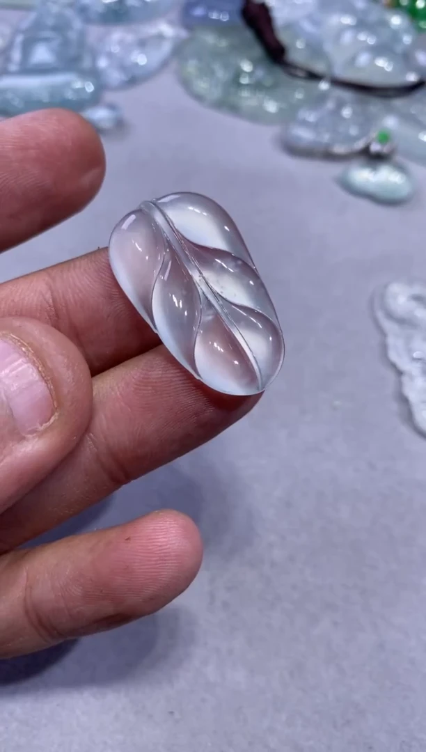 吊坠(不含链)未镶嵌翡翠晴*叶子20000