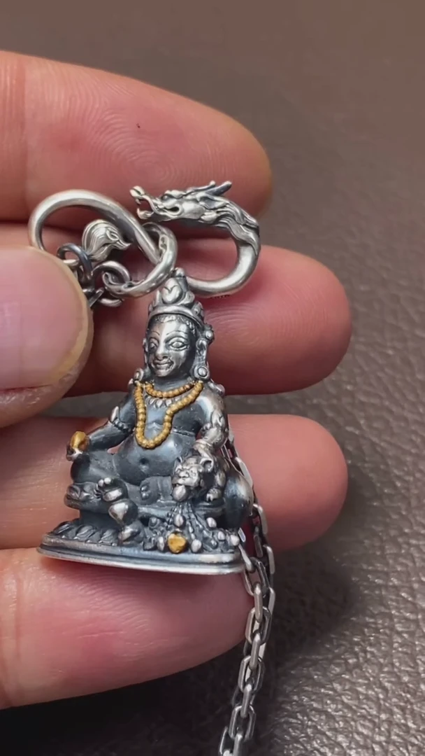 【闪购商品】诺拉（多样性发货，发其一）