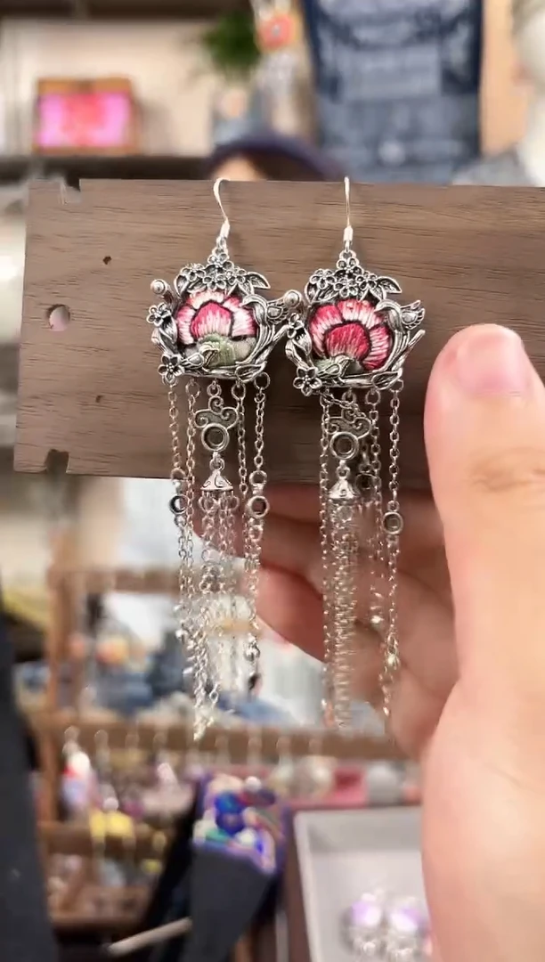 织绣民族风非遗老绣饰品733