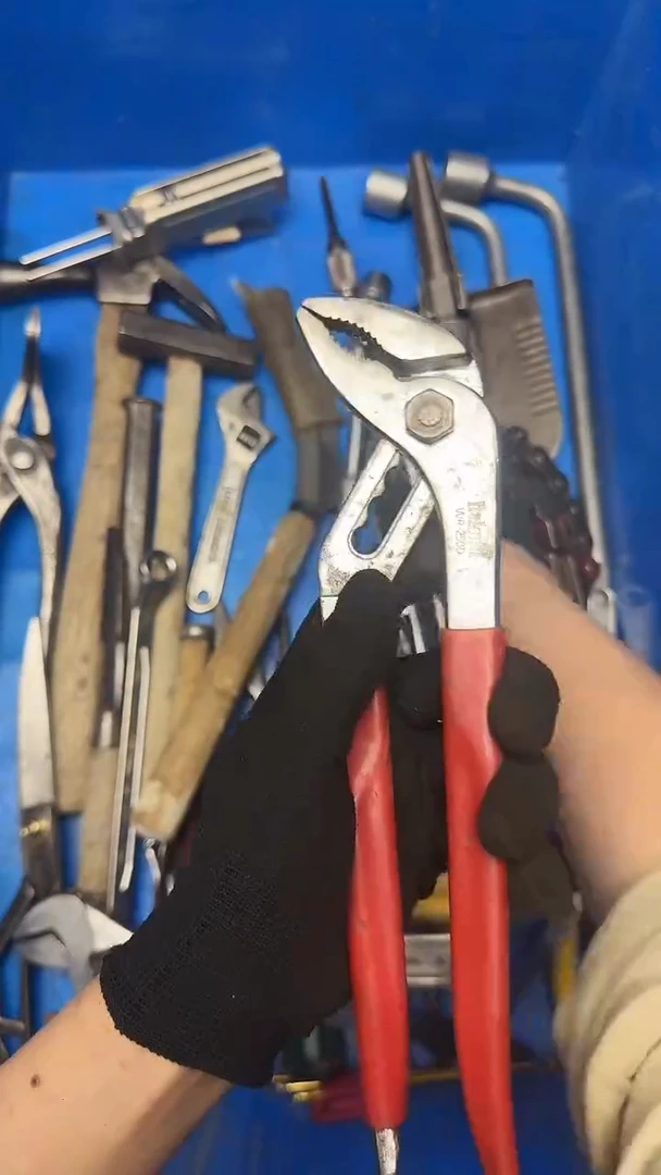 两****子五金工具钳子剪子等15