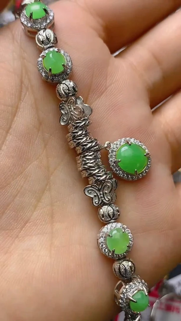 银S925镶嵌戒指翡翠百内无证书