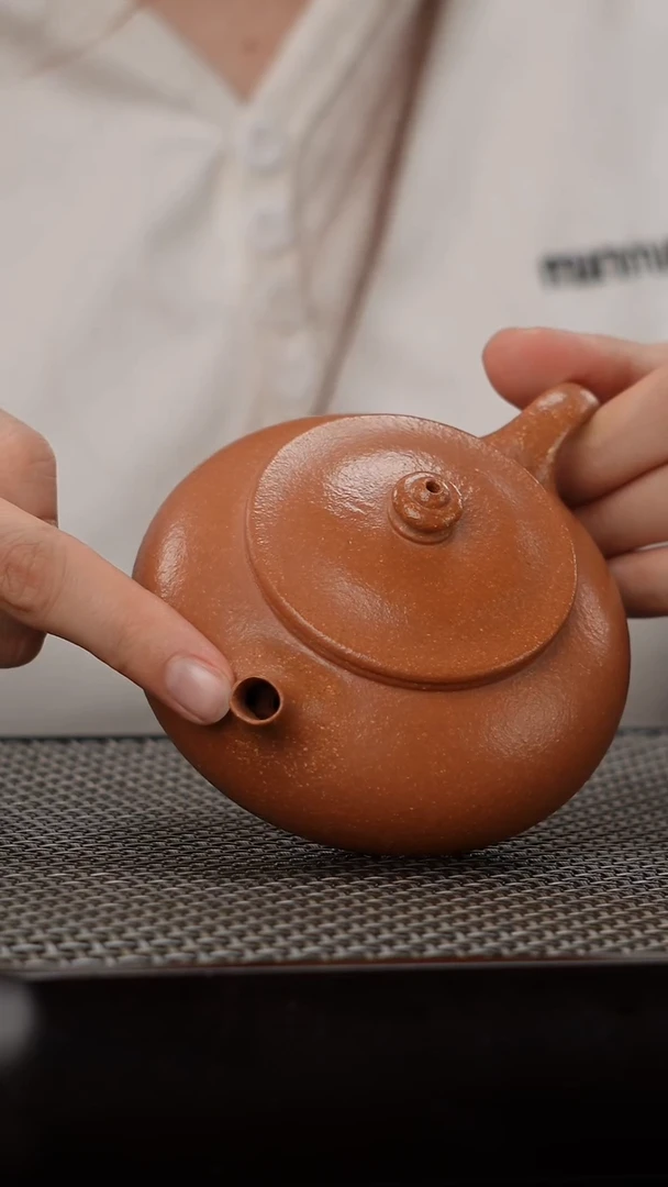 茶壶紫砂手磨粗砂金降坡寒江160cc