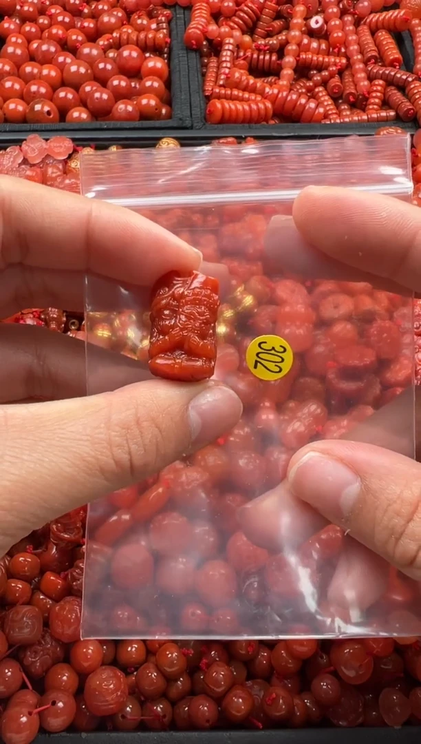 【闪购商品】南红玛瑙颈饰未镶嵌1
