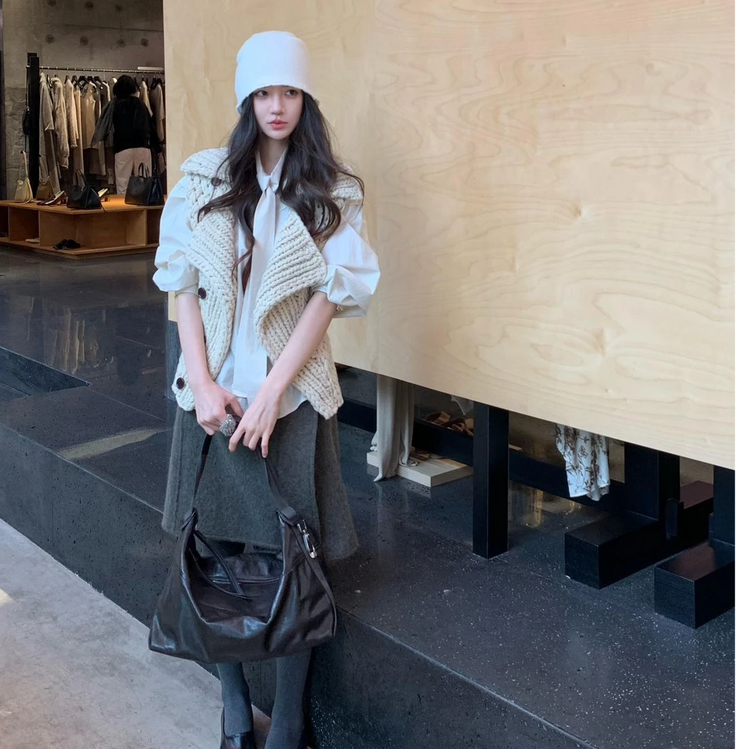 秋冬新款时尚套装气质显瘦洋气休闲百搭白色衬衫内搭针织无袖开衫