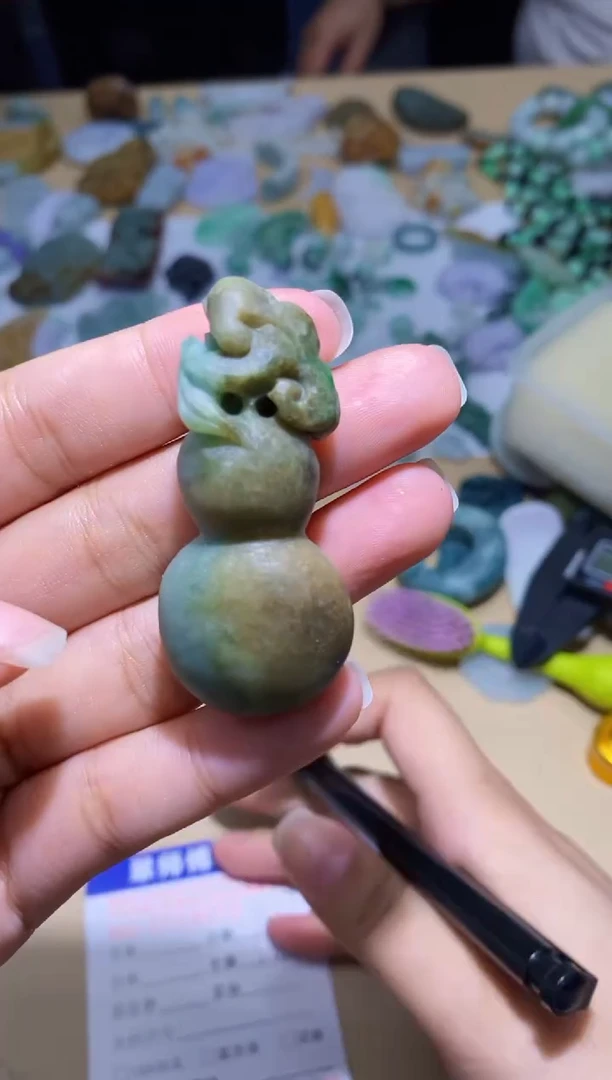 未镶嵌定制翡翠挂件