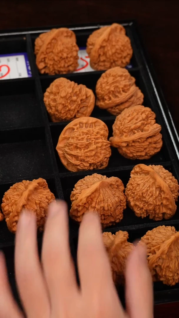 文玩核桃把件52官帽