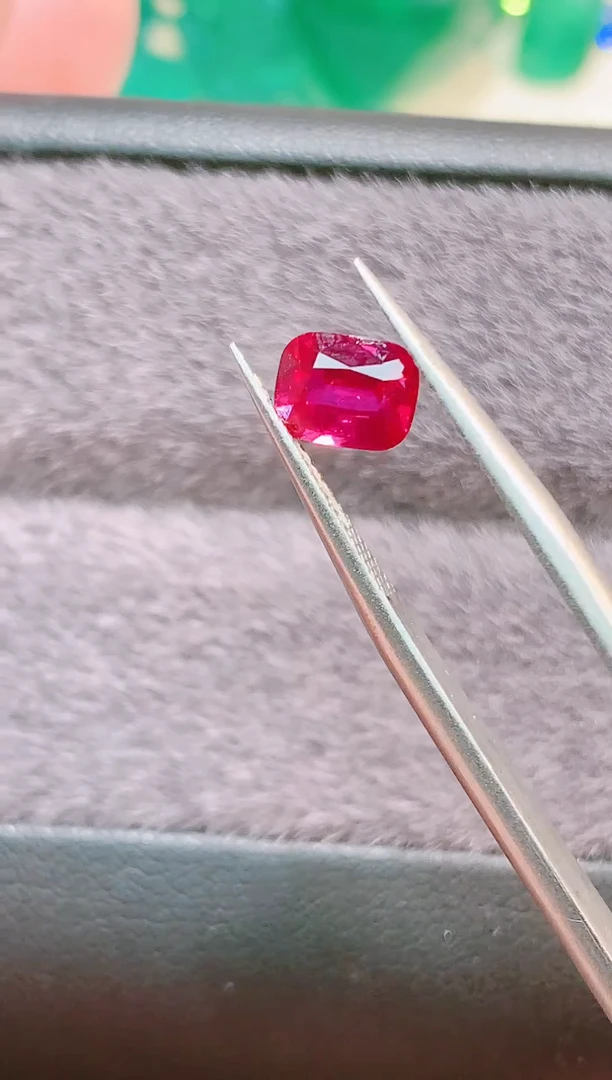 未镶嵌裸石红宝石莫桑比克红宝石无烧全净无瑕1.07ct
