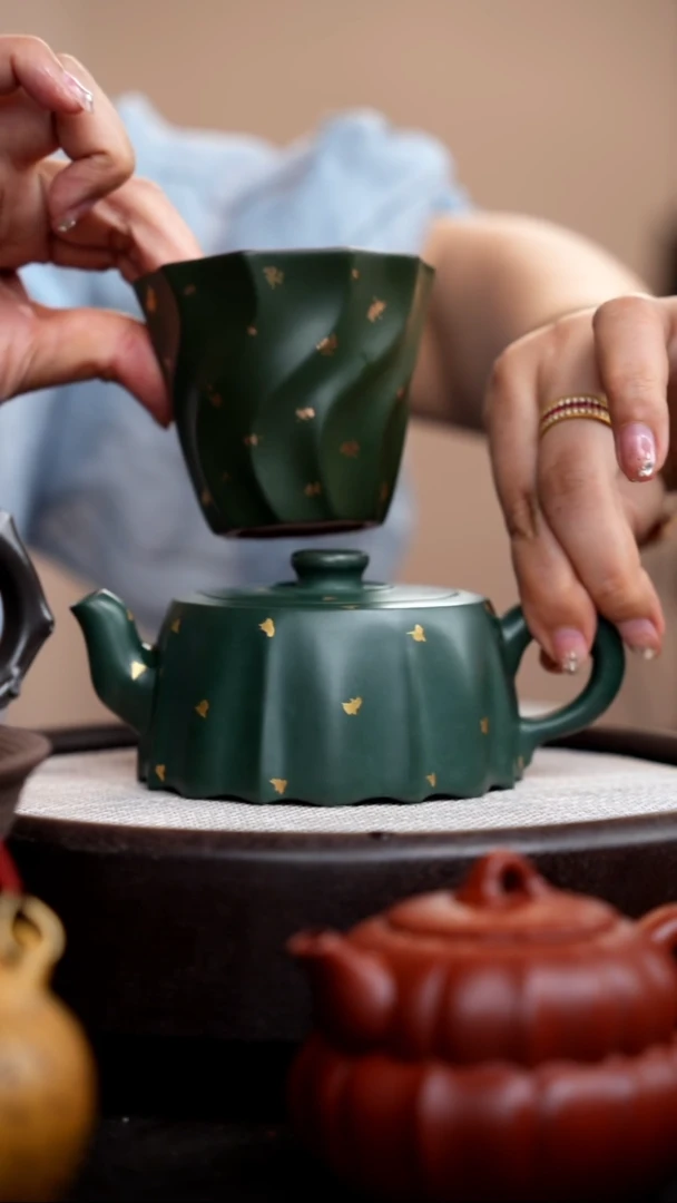 茶壶紫砂民国绿筋囊井栏描金+波浪杯011