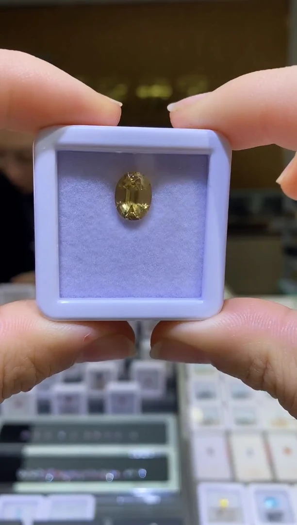 绿柱石裸石天然绿柱石裸石2.7ct