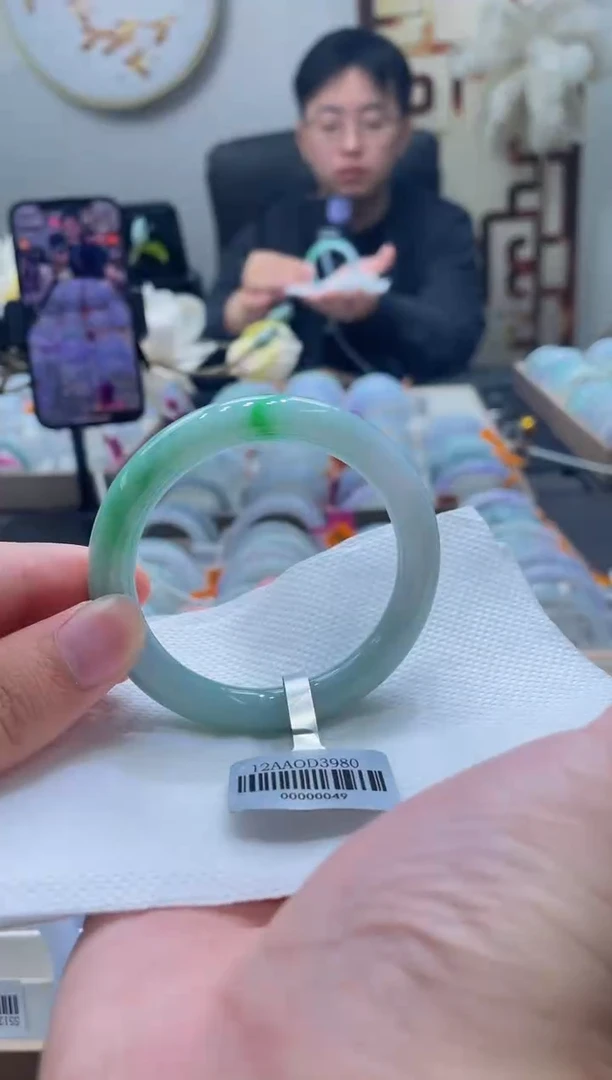 未镶嵌手镯翡翠230-54