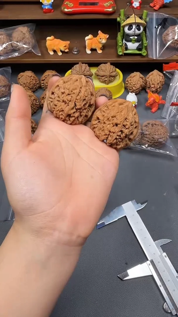 吊坠桃核5*9文玩核桃南疆石