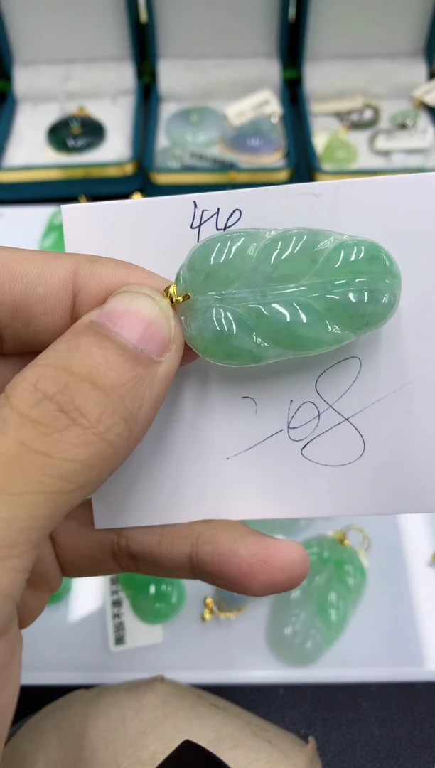 颈饰未镶嵌翡翠111111111