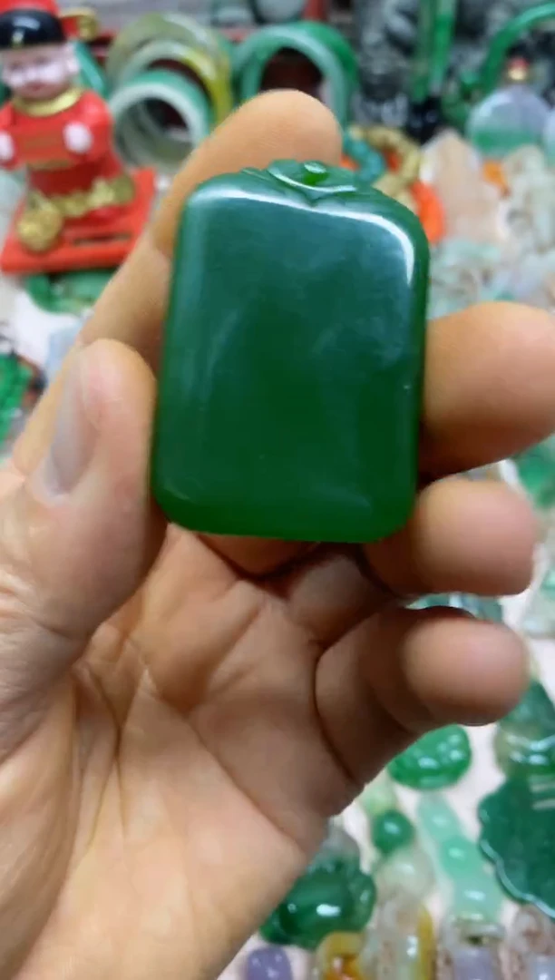 【闪购商品】10直播间的实时画面