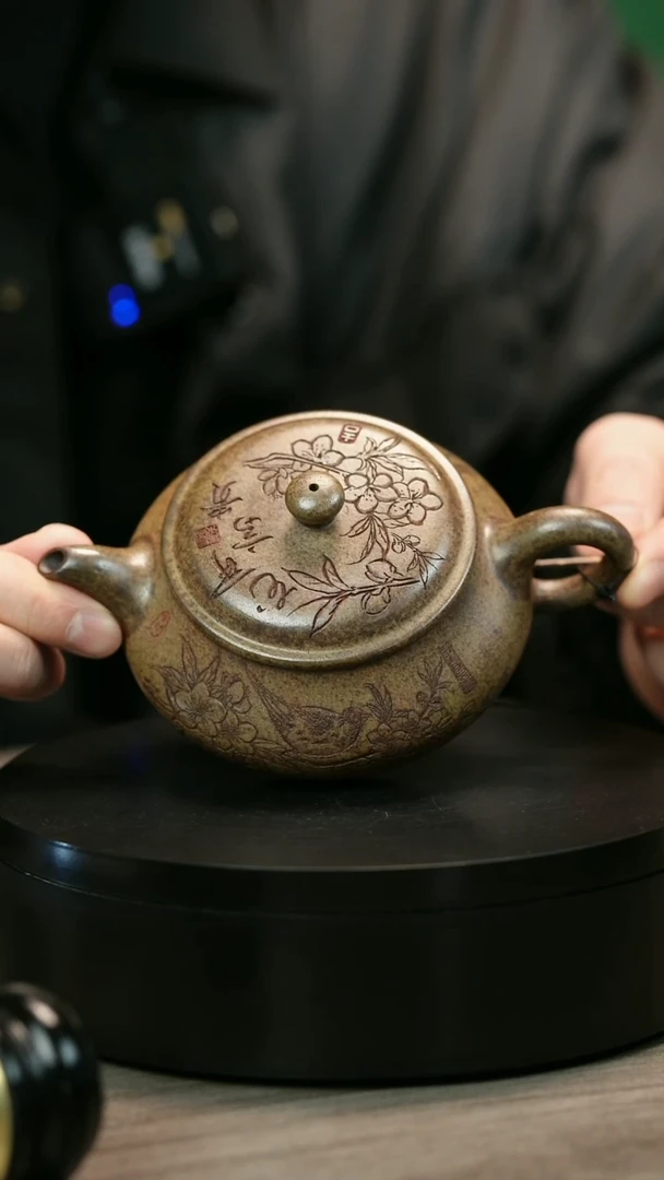 茶壶紫砂冠****厂H1917李琴柴烧刻绘明炉