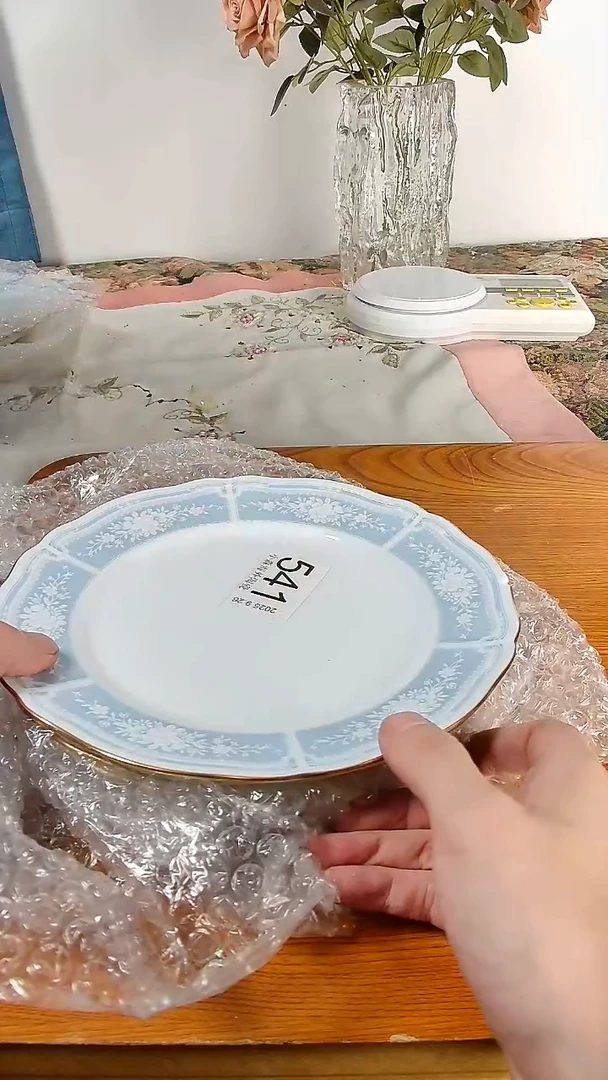 瓷片踏**梅小淼海外陶瓷工艺品