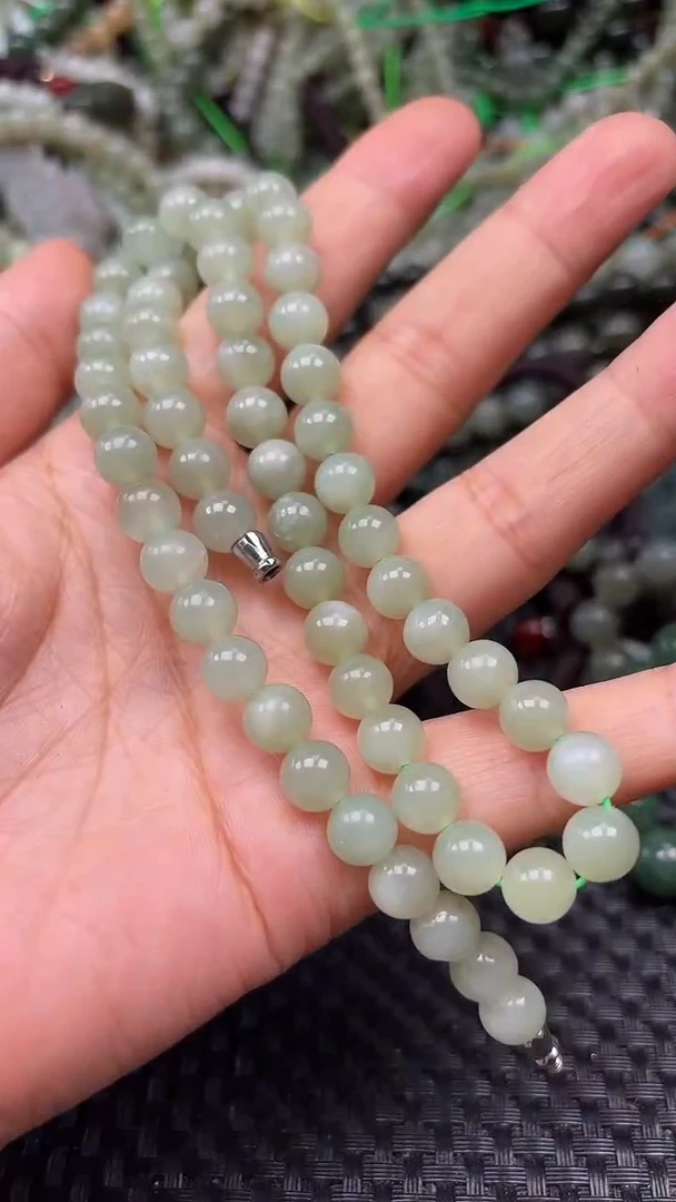 和田玉未镶嵌颈饰1