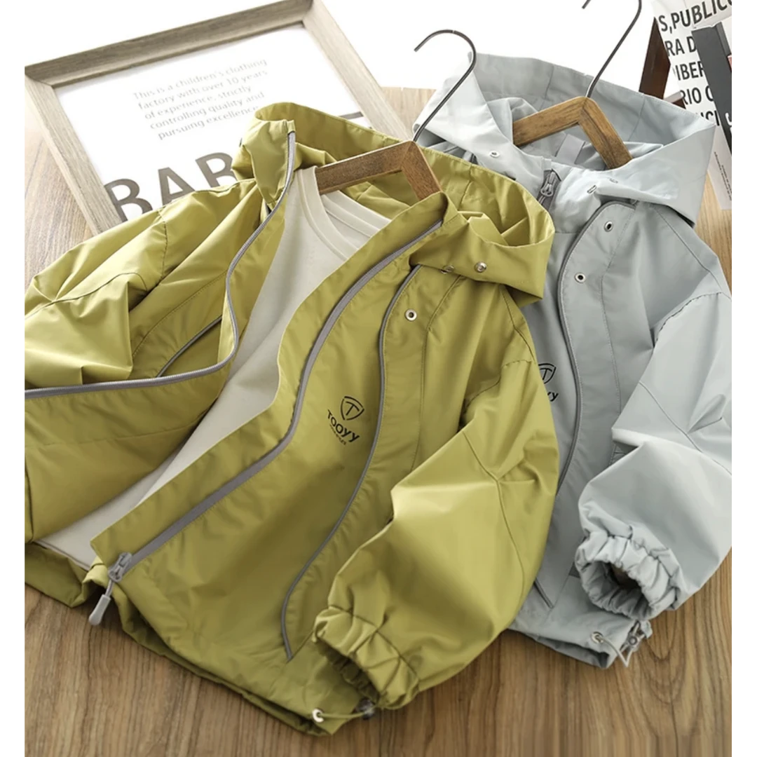 秋季儿童时尚百搭冲锋衣休闲运动外套